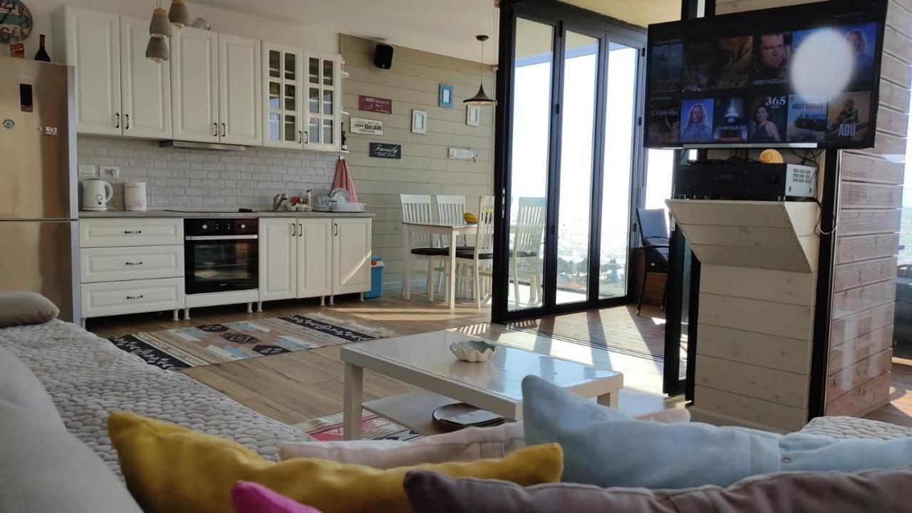 Luxury Beach Apartment In Qerret Golem  Ngoại thất bức ảnh