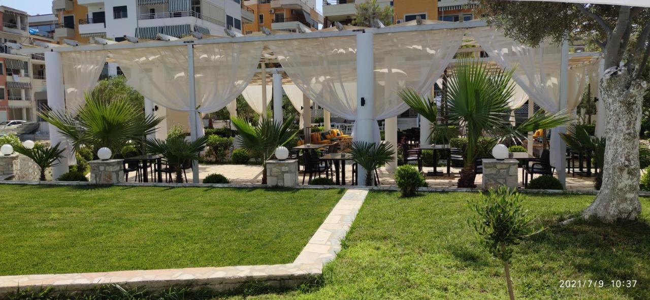 Luxury Beach Apartment In Qerret Golem  Ngoại thất bức ảnh