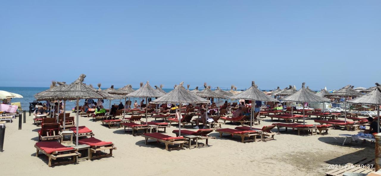 Luxury Beach Apartment In Qerret Golem  Ngoại thất bức ảnh