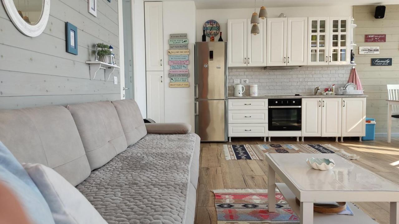 Luxury Beach Apartment In Qerret Golem  Ngoại thất bức ảnh