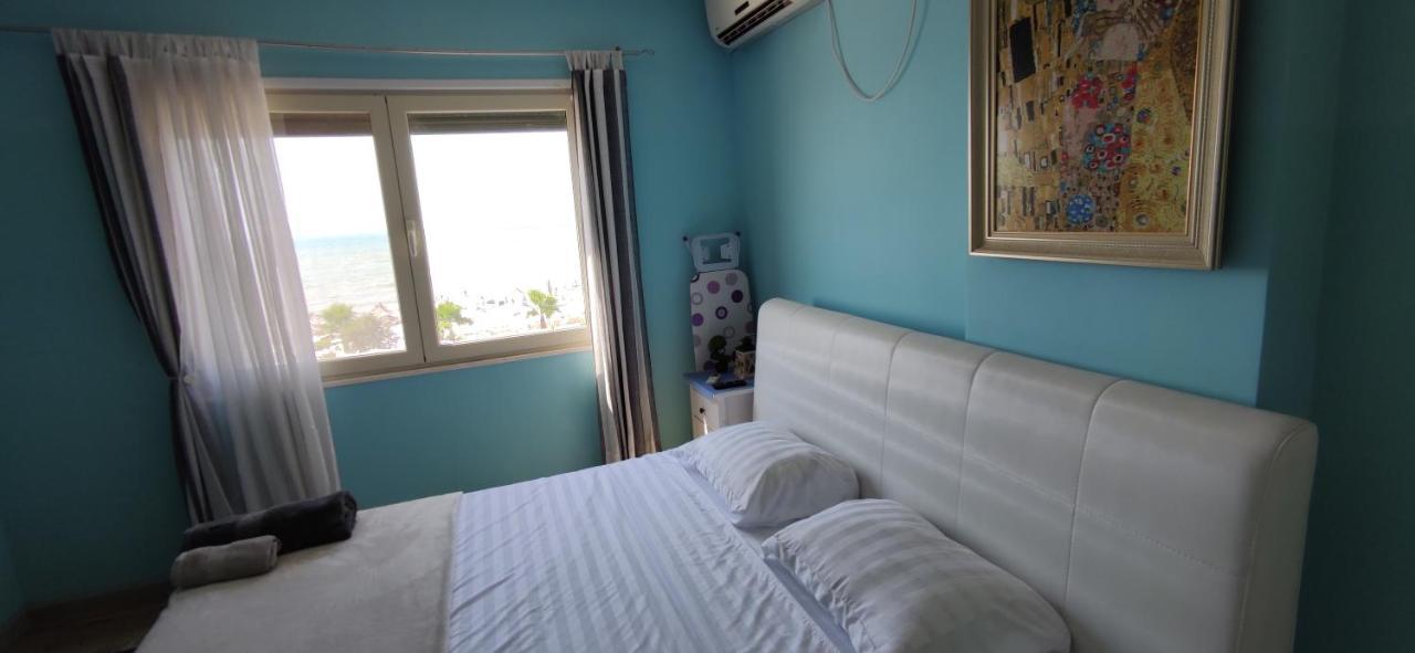 Luxury Beach Apartment In Qerret Golem  Ngoại thất bức ảnh